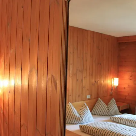 Hotel Alisander 3*